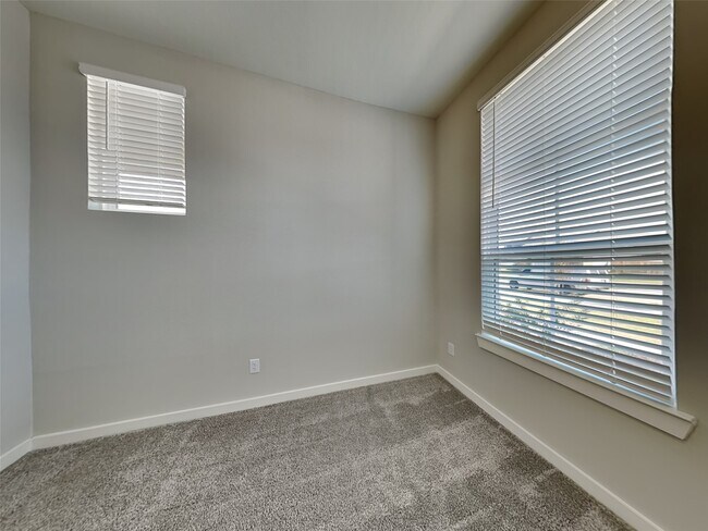 Building Photo - 2403 Cohorn Trl