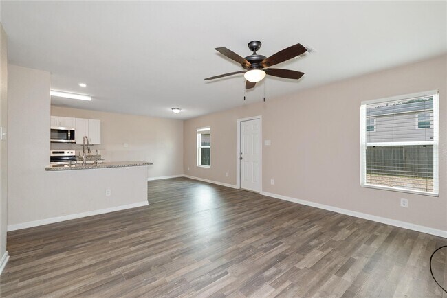Building Photo - 15621 Briar Forest Dr