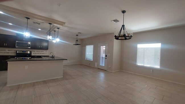 Building Photo - Backyard Oasis!!!  Beautiful 4 bedroom 2.5 bathroom 2 story home on corner lot!