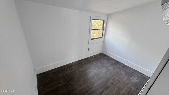Building Photo - 12 Ordway Ln