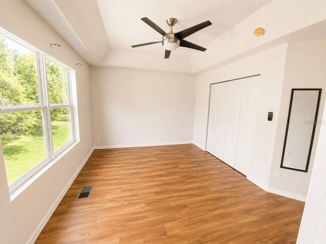 Building Photo - 2256 Betsy Ross Ln