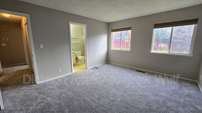 Building Photo - 2530 Keystone Ave