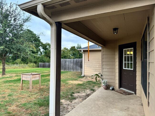 Building Photo - 15786 County Rd 472