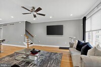 Building Photo - 153 Levering St