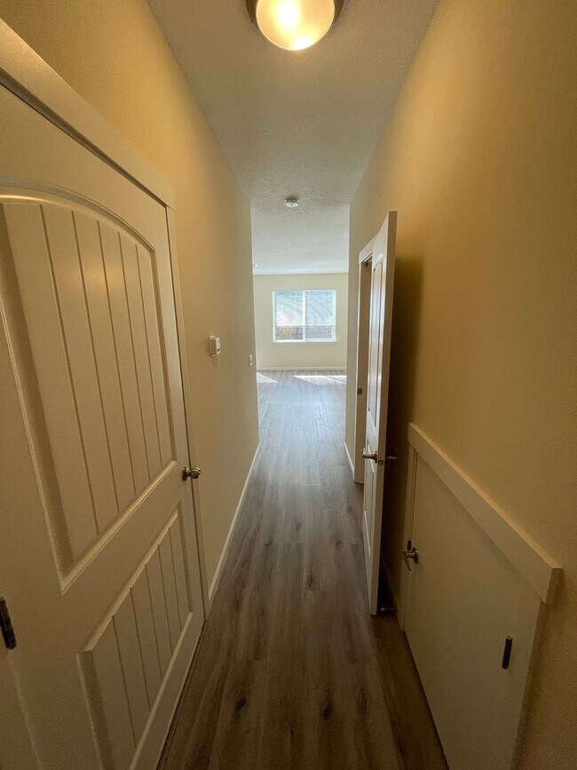 Building Photo - 419