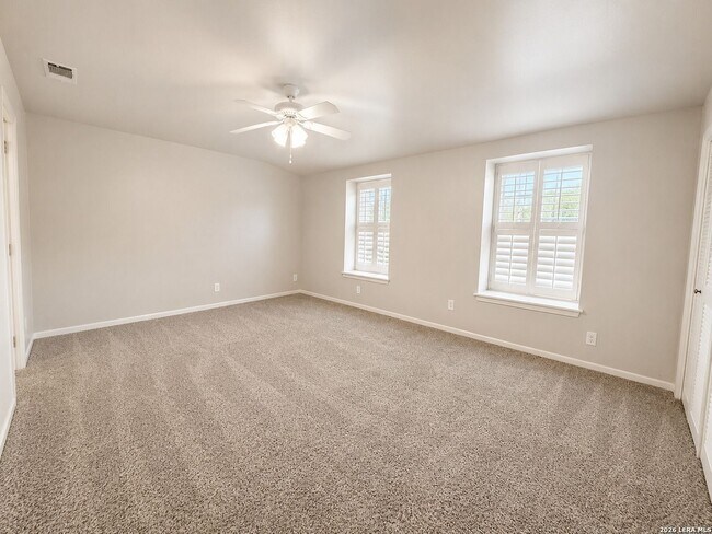 Building Photo - 342 E Terra Alta Dr
