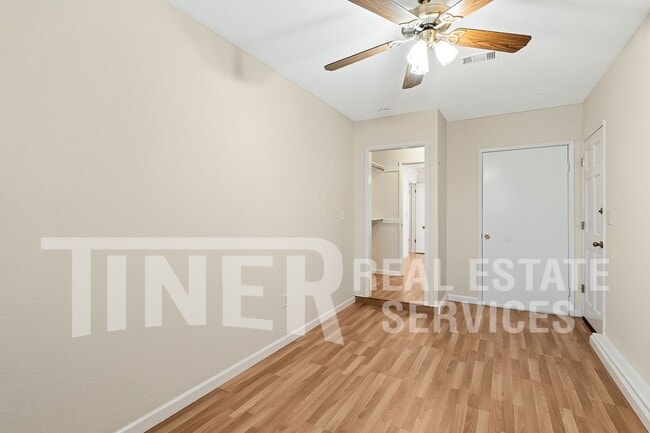 Building Photo - 8501 Yellowtail Way