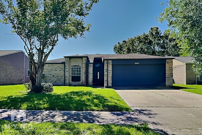 Building Photo - 15831 Pryor Dr
