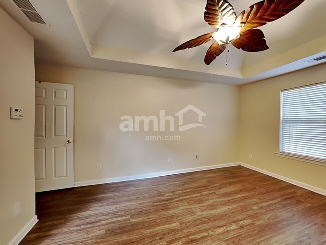 Building Photo - 515 Chaseridge Dr