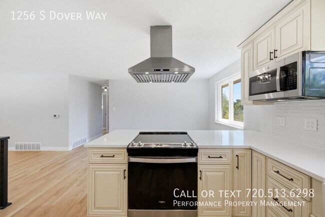 Building Photo - 1256 S Dover Way