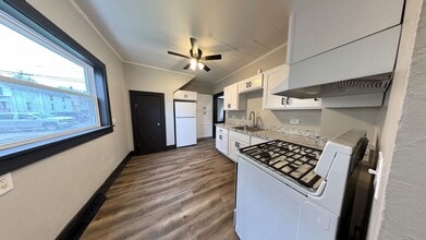 Building Photo - 606 Randolph St