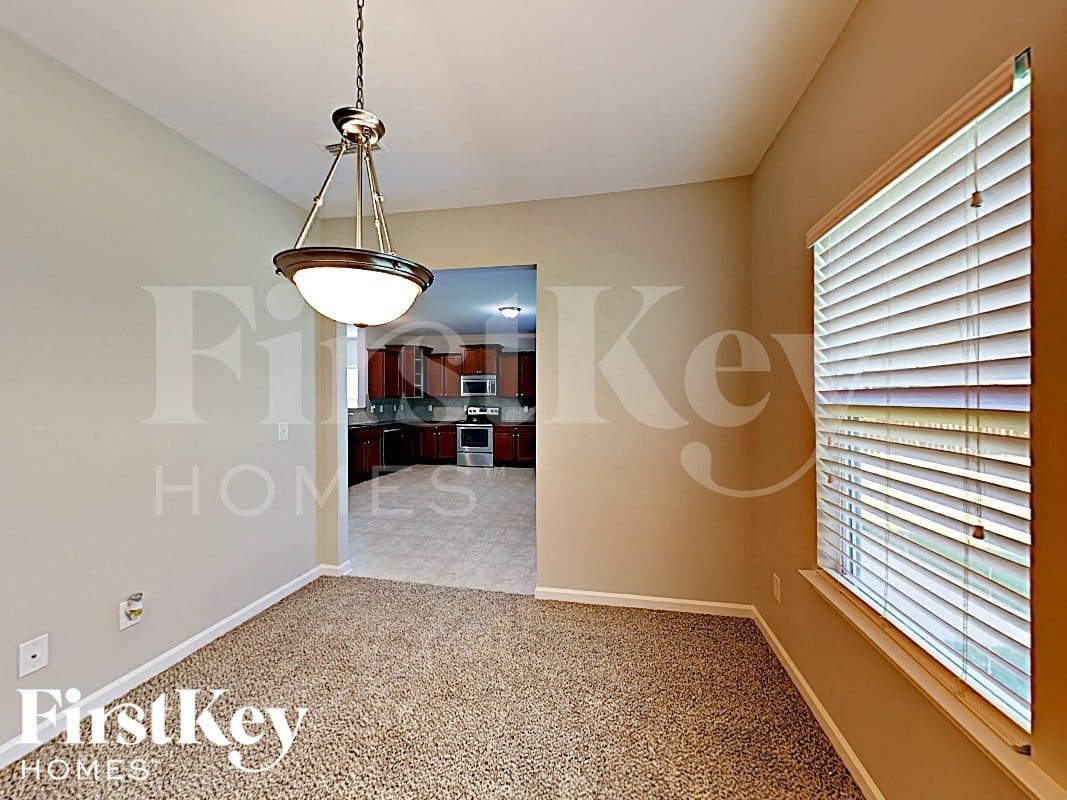 Building Photo - 3917 Catawba Hills Dr