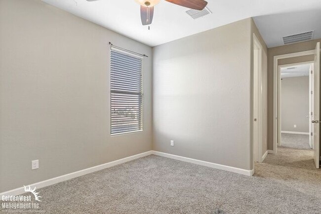 Building Photo - Beautiful 4Bdm 2Ba Two-Story Home with Poo...