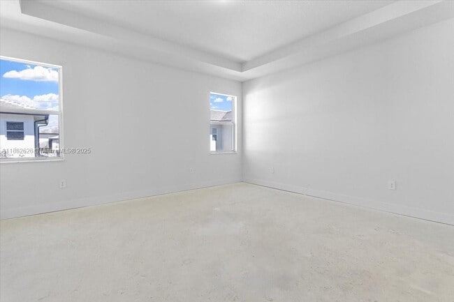 Building Photo - 12237 Green Oak Dr