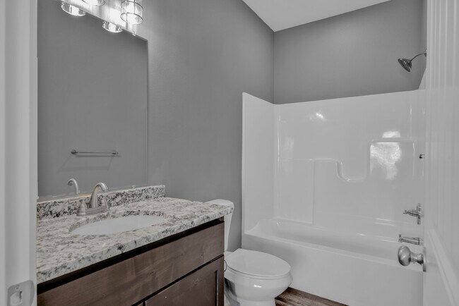 Building Photo - 3011 E 12th St