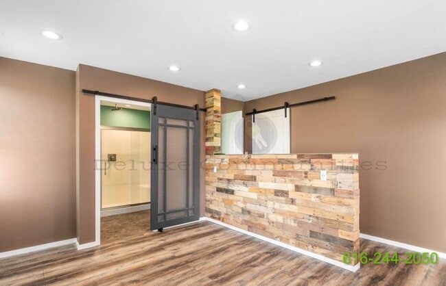 Building Photo - Zeeland Gem! Gorgeous 2 Bed/2 Bath Single-...