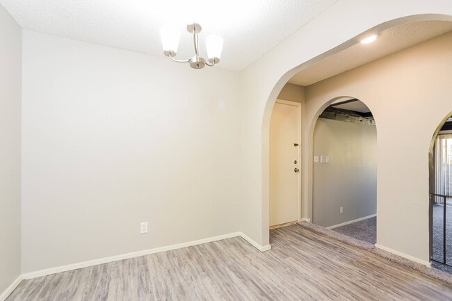 Premium unit dining area (10FB10) - Vines at Eleanor