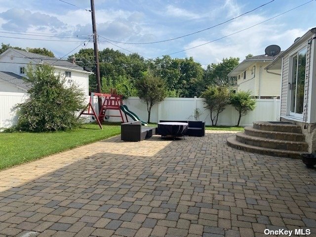 Building Photo - 6 Roberta Ln