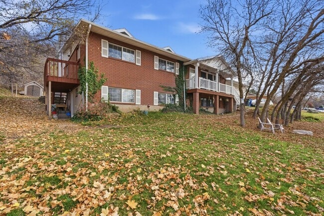 Building Photo - 4050 Taylor Ave