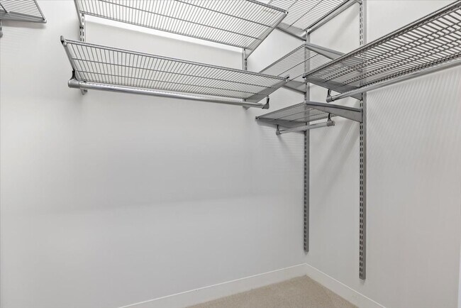 Building Photo - 24 Second St