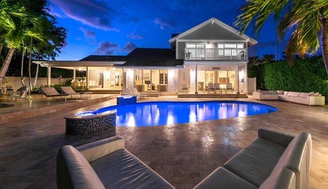 Building Photo - 3001 Jasmine Ct