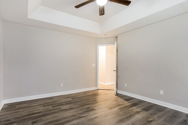 Building Photo - 508 S Allen Rd