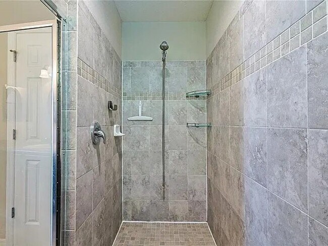 Building Photo - Private Screen in Pool Home 3/2 in Kingsland Country Estates