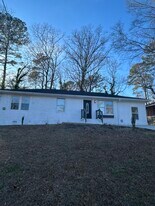 Building Photo - 2899 Gresham Rd SE