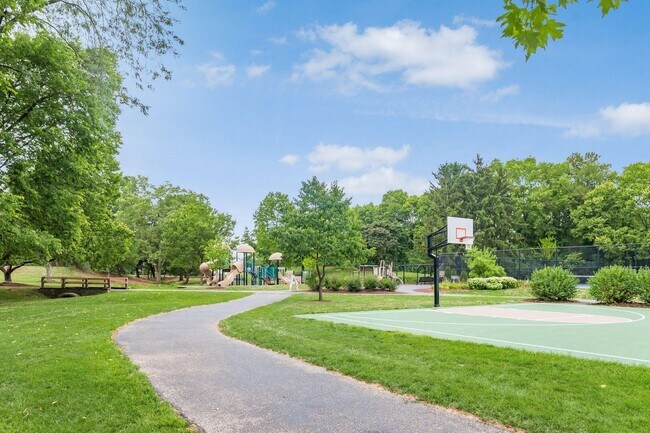 Building Photo - 5841 Elmbridge Ln