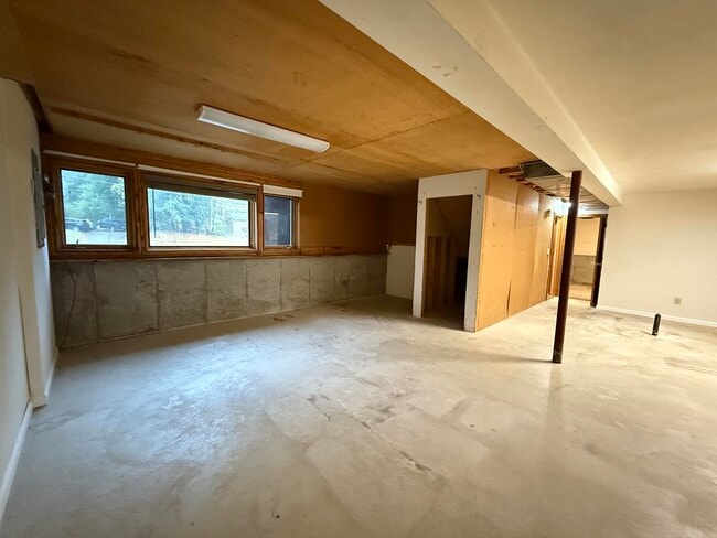 Building Photo - 19 Cypress Rd