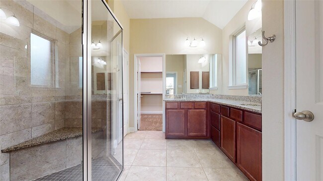 Building Photo - 2135 Llerena Ln