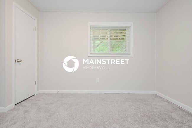 Building Photo - 4 Bedroom Pet-Friendly Home in Conyers, GA with Main Street Renewal