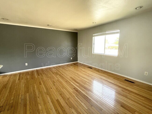 Building Photo - 4196 S 5400 W