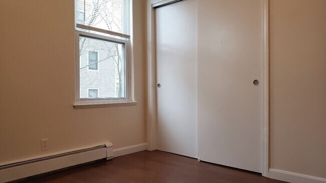 Building Photo - 65 Brookline St