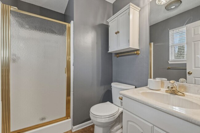 Building Photo - Nice 3 Bedroom 2 and a Half Bathroom House in Jacksonville, Arkansas