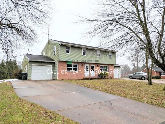 Building Photo - 1752 Bunyan Cir NW