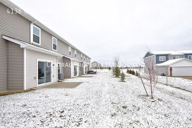 Building Photo - 4136 Glenview St.