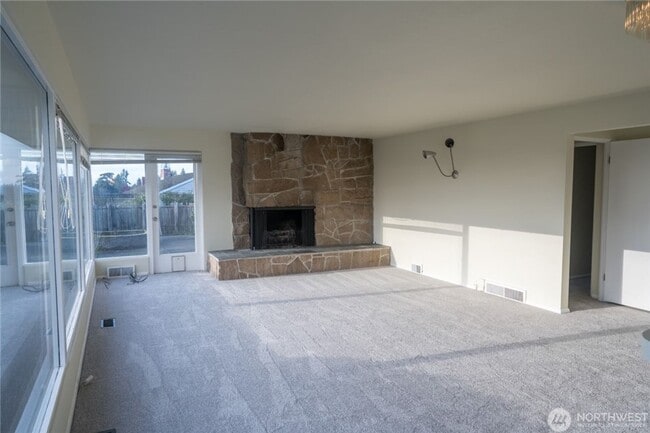 Building Photo - 3bd/1.75ba Bellevue Home