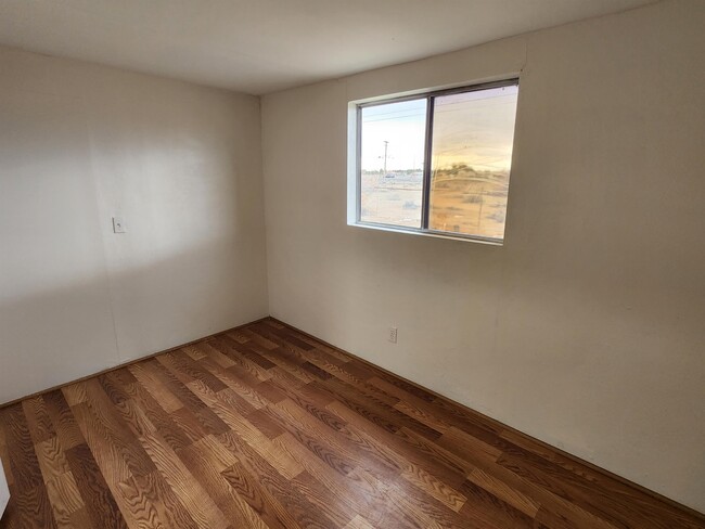 Building Photo - 1111 Hardy Ln