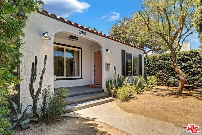 Building Photo - 2901 Redondo Blvd