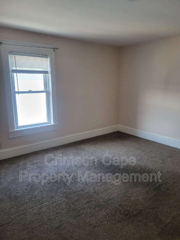 Building Photo - 722 Hazle St