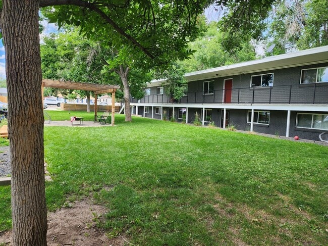 Building Photo - 7095 W 13th Ave