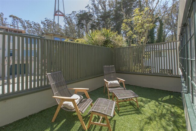 Building Photo - 180 St Germain Ave