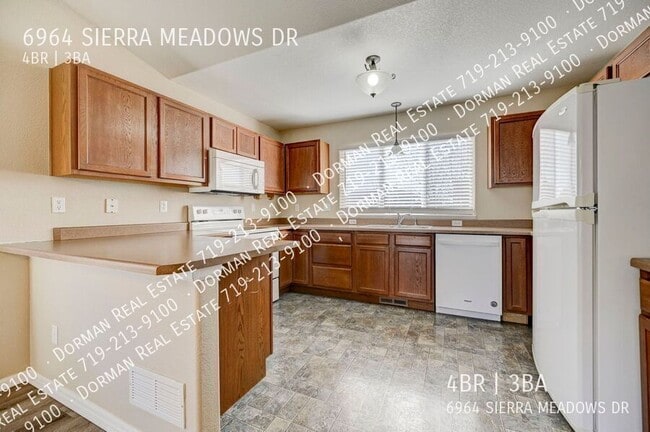Building Photo - 6964 Sierra Meadows Dr