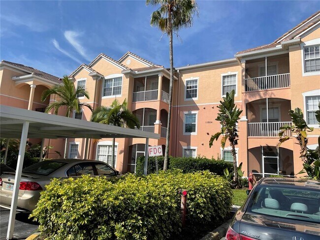 Building Photo - 13524 Turtle Marsh Loop