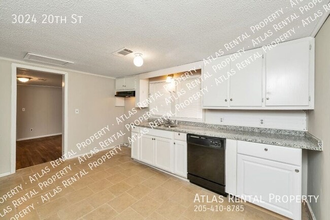 Building Photo - 3024 20th St