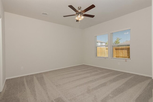 Building Photo - 10714 Violet Bloom Dr