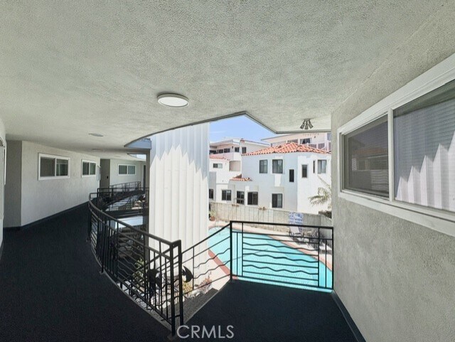 Building Photo - 419 Monterey Ln