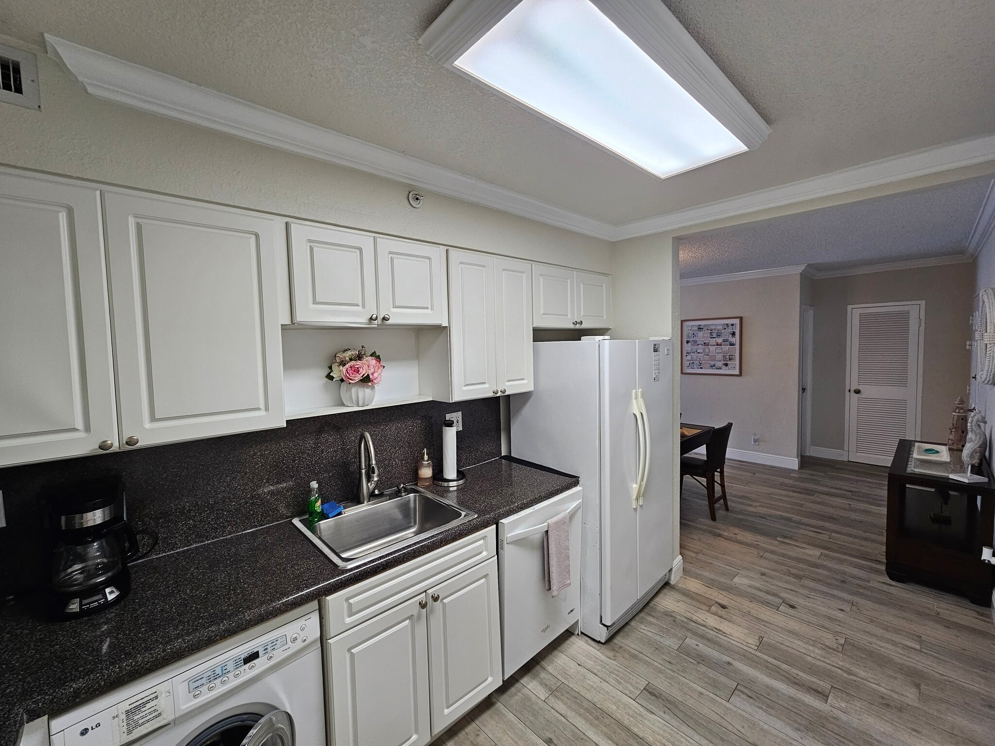Building Photo - 2501 S Ocean Dr