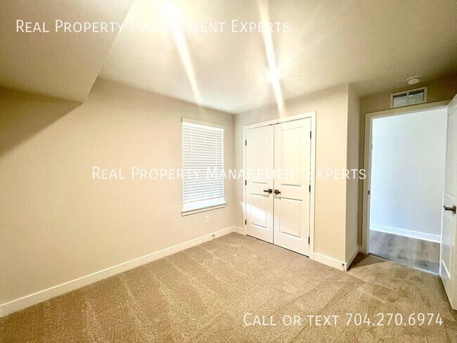 Building Photo - 1068 Bracken Hill Rd